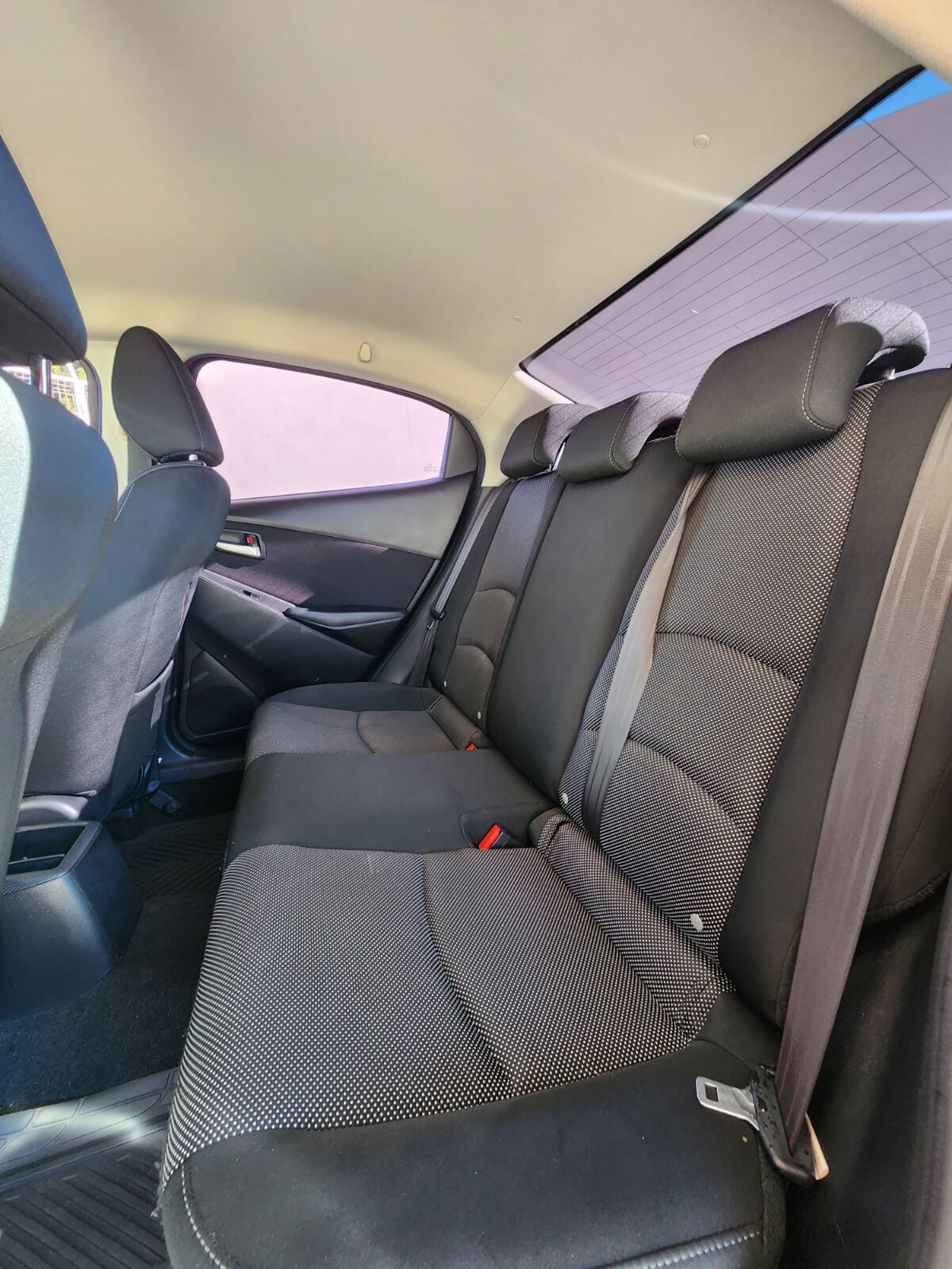 2019 Mazda 2 i Touring thumbnail 2