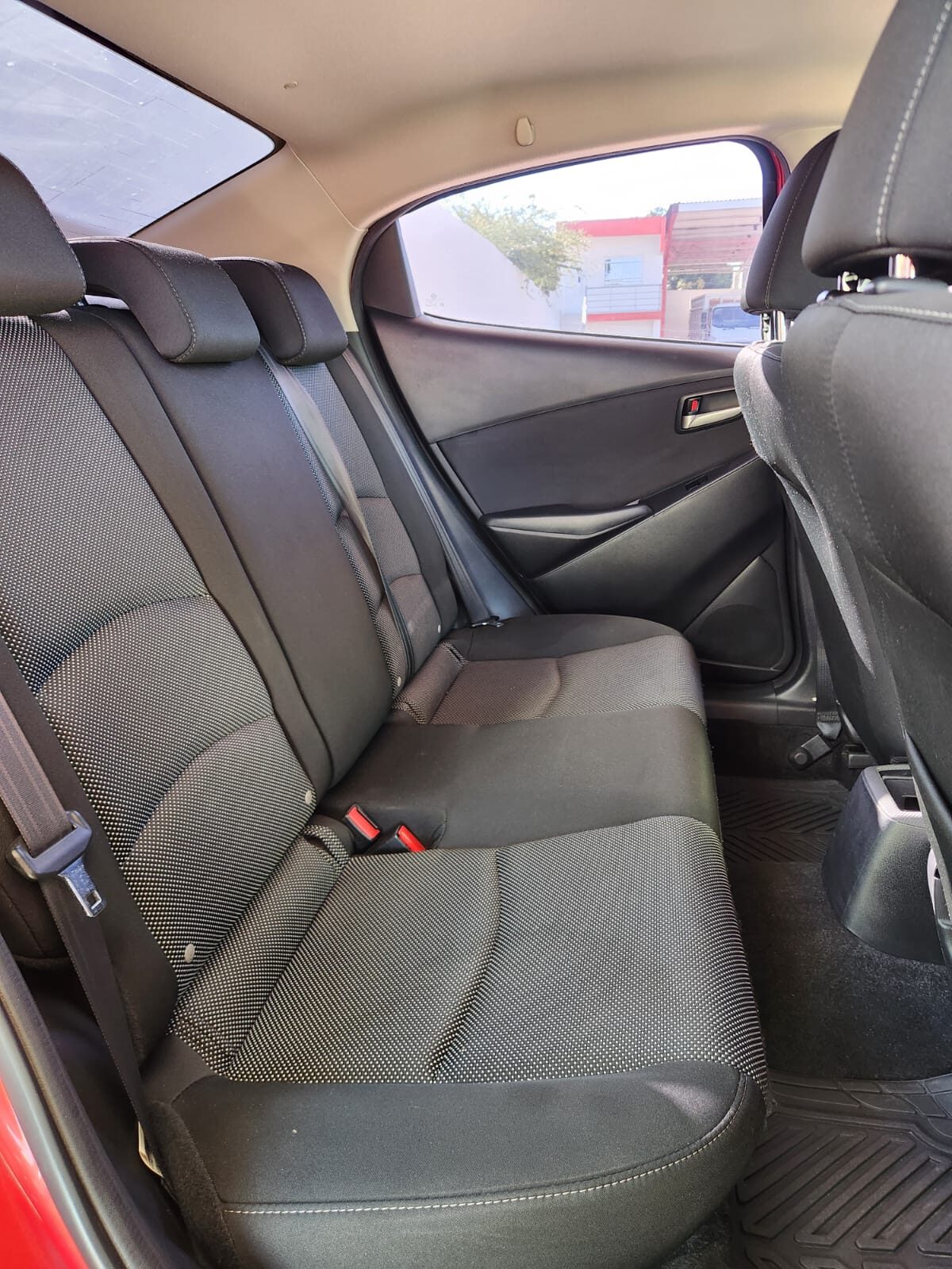 2019 Mazda 2 i Touring thumbnail 8