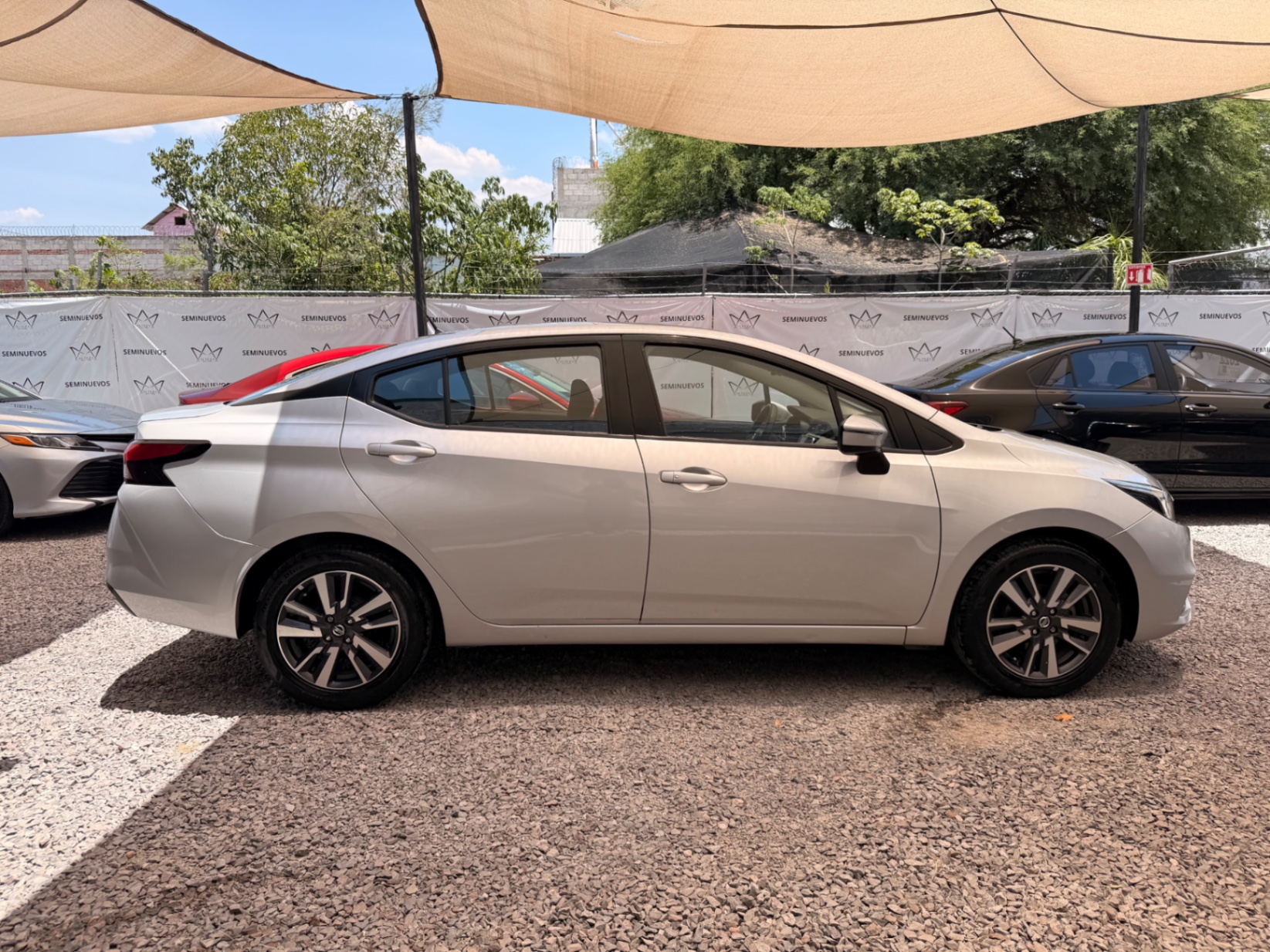 2020 Nissan Versa Advance Mt  miniatura 3