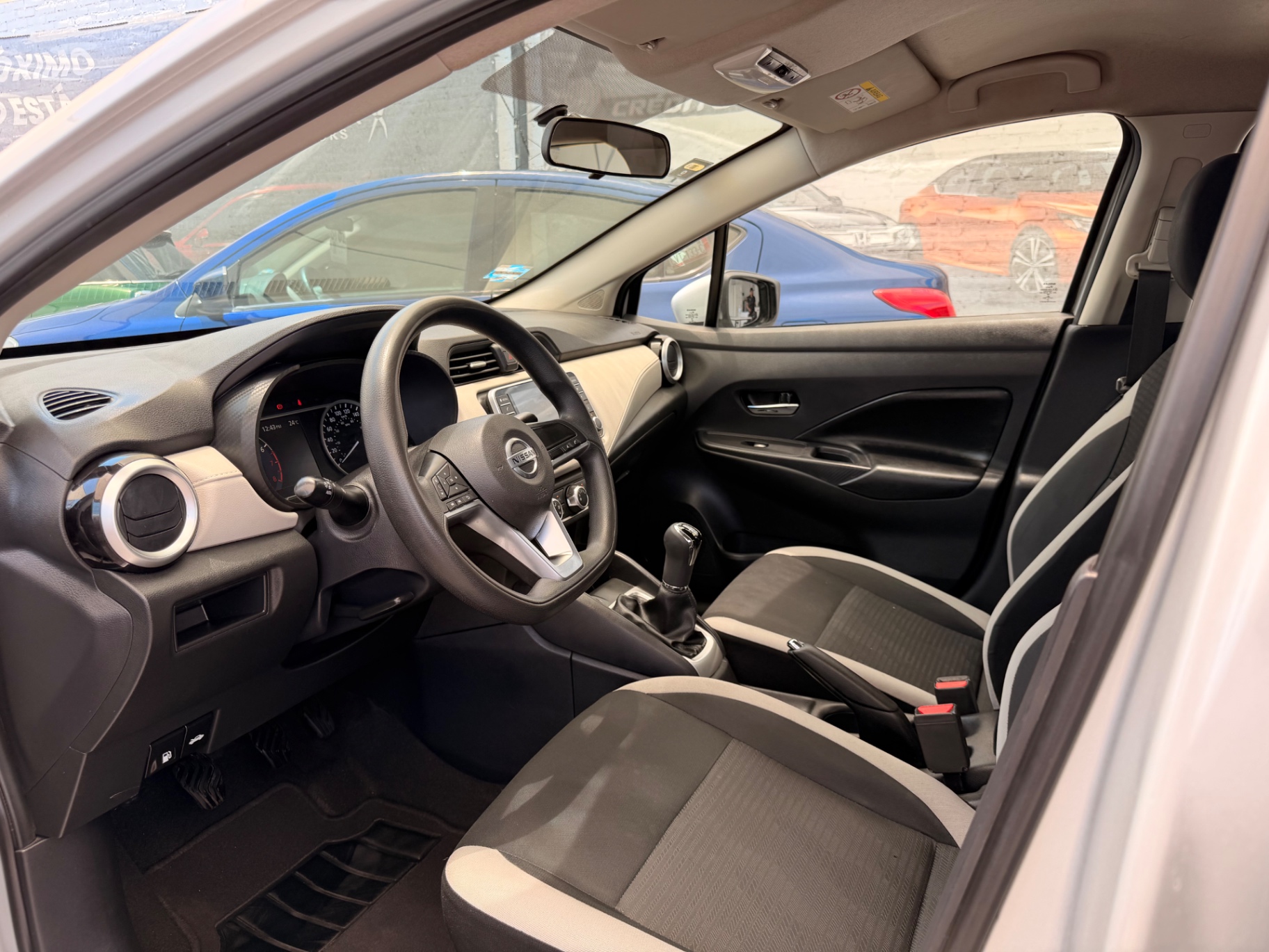 2020 Nissan Versa Advance Mt  miniatura 7