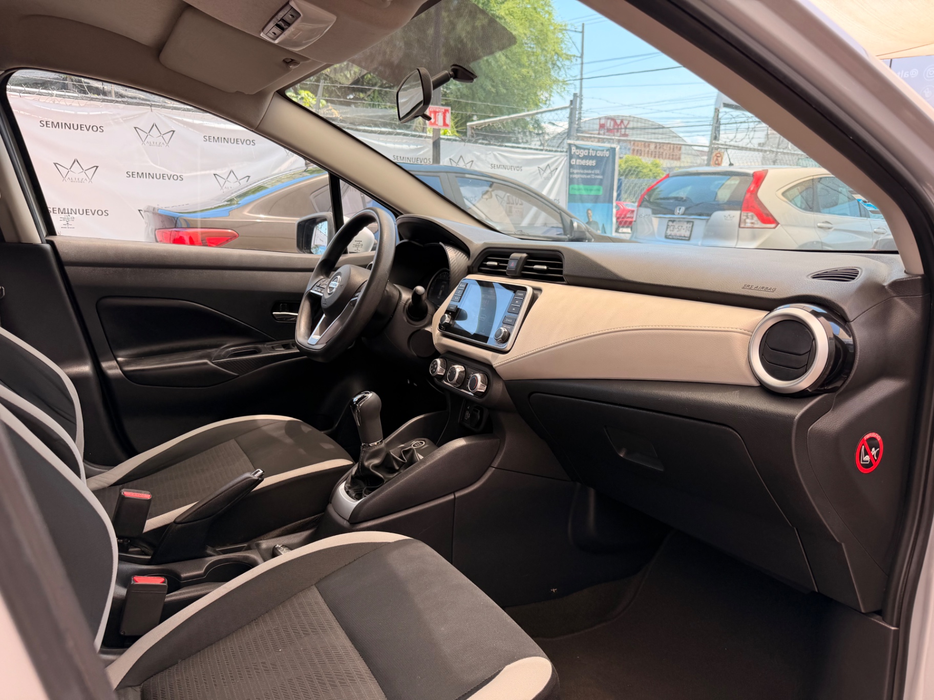 2020 Nissan Versa Advance Mt  miniatura 9