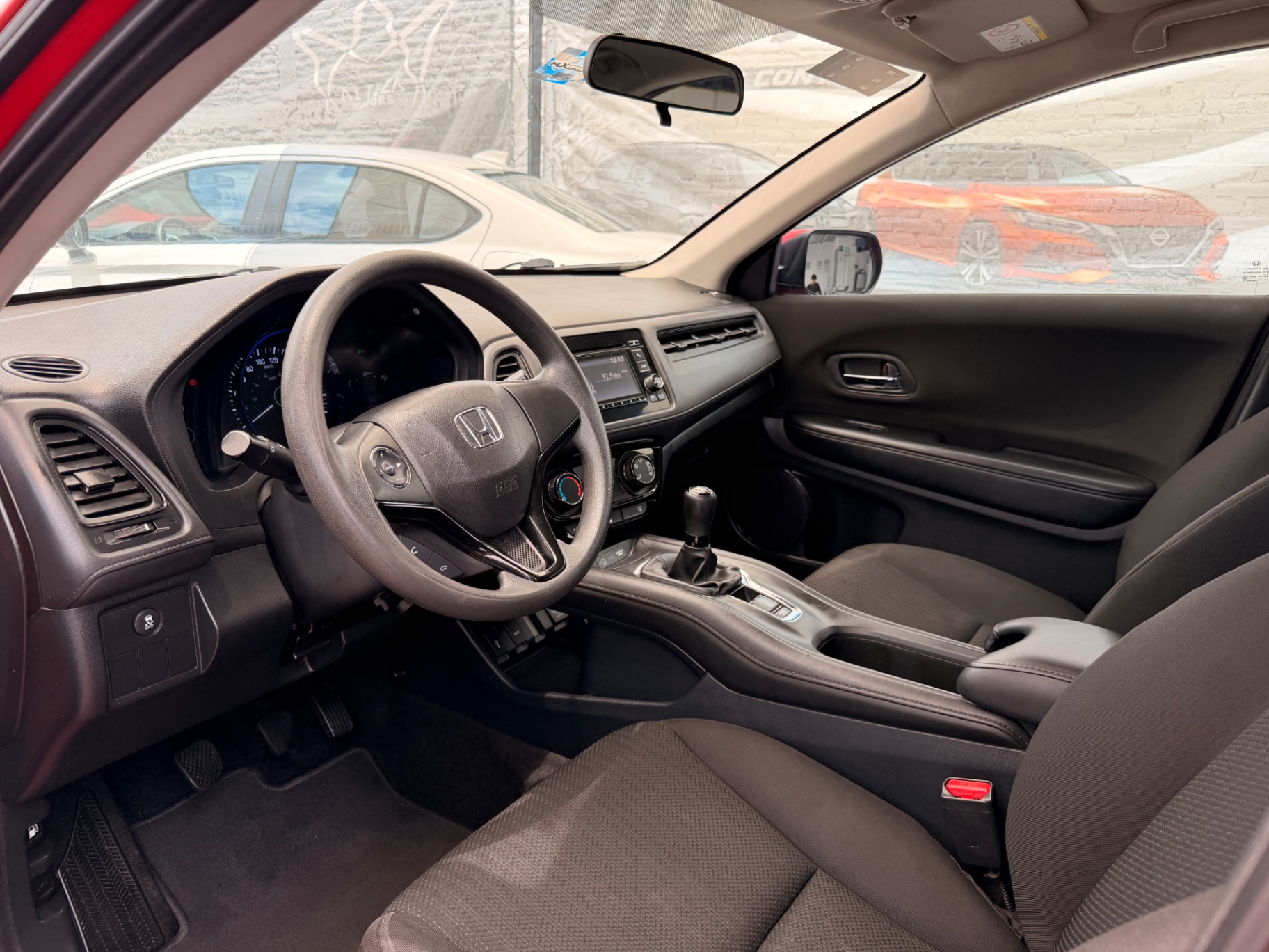 2018 Honda Hr-V Uniq Mt miniatura 6