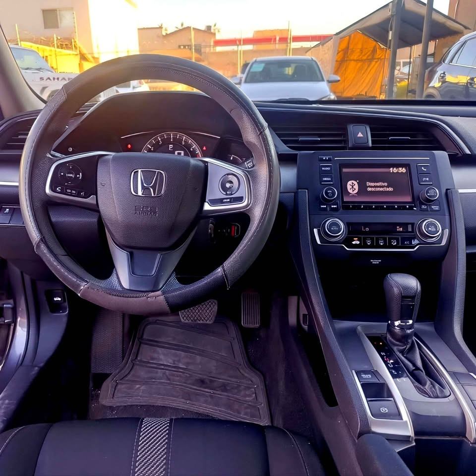2016 Honda Civic foto 9