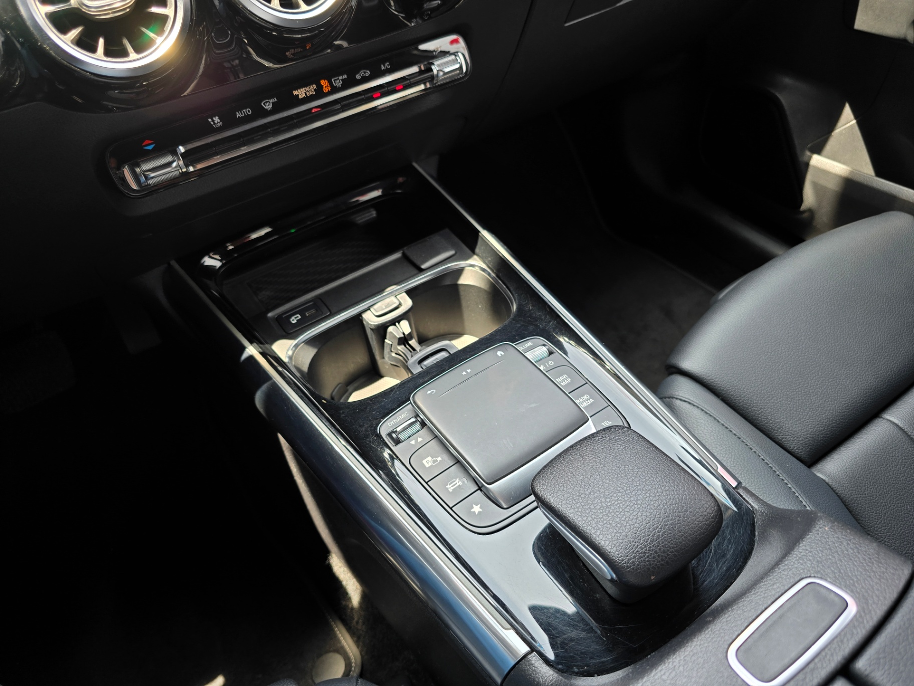 Mercedes-Benz GLA 200 Progressive - imagen 13
