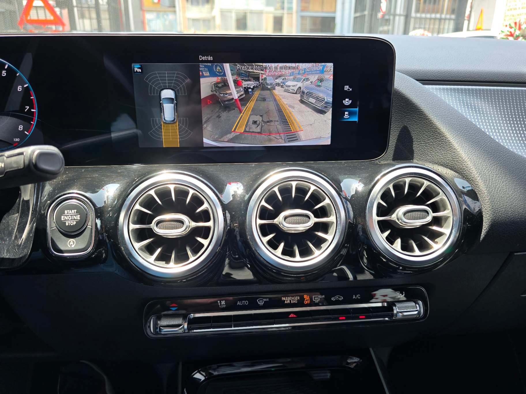 Mercedes-Benz GLA 200 Progressive - imagen 15