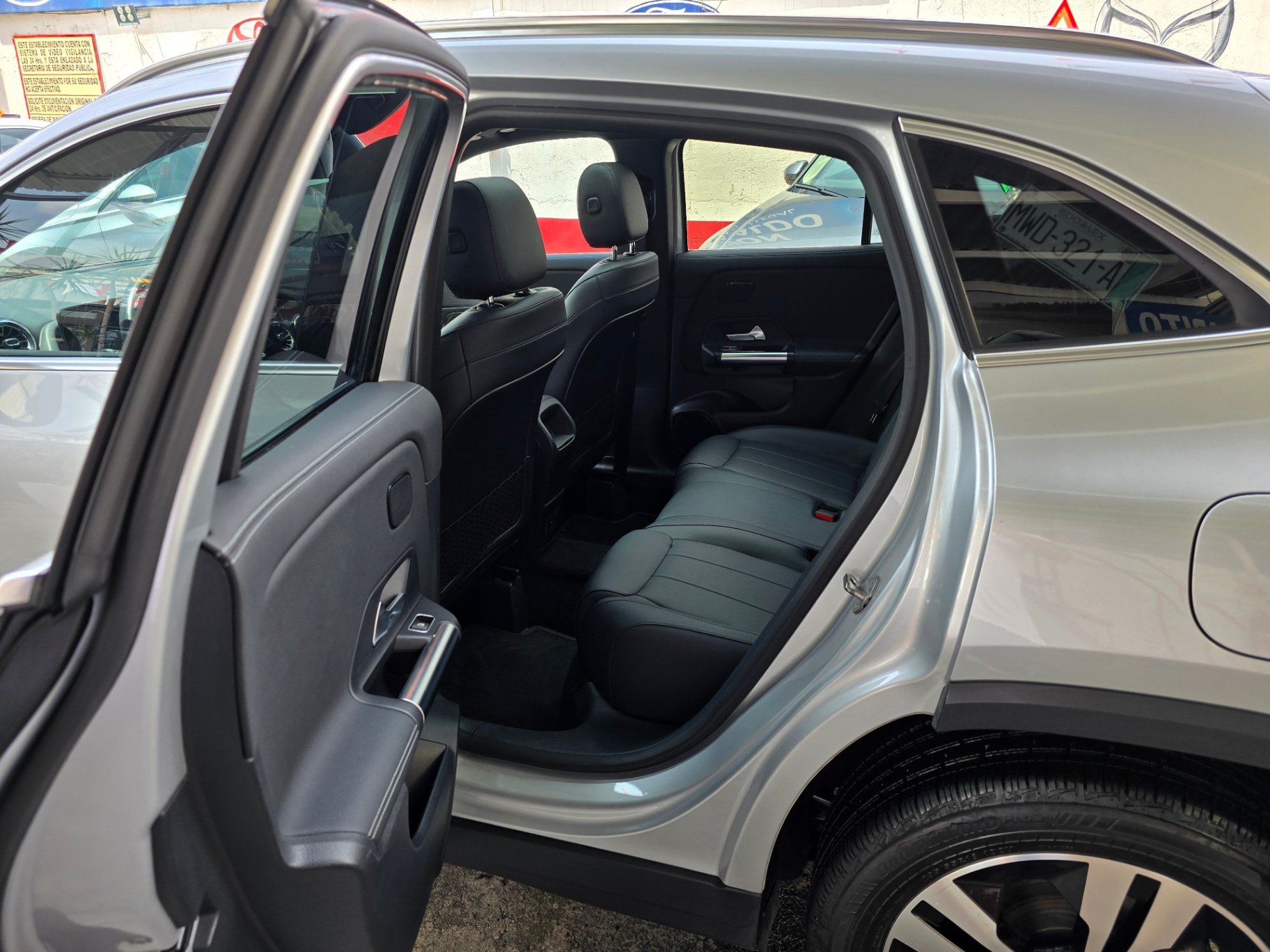 Mercedes-Benz GLA 200 Progressive - imagen 18