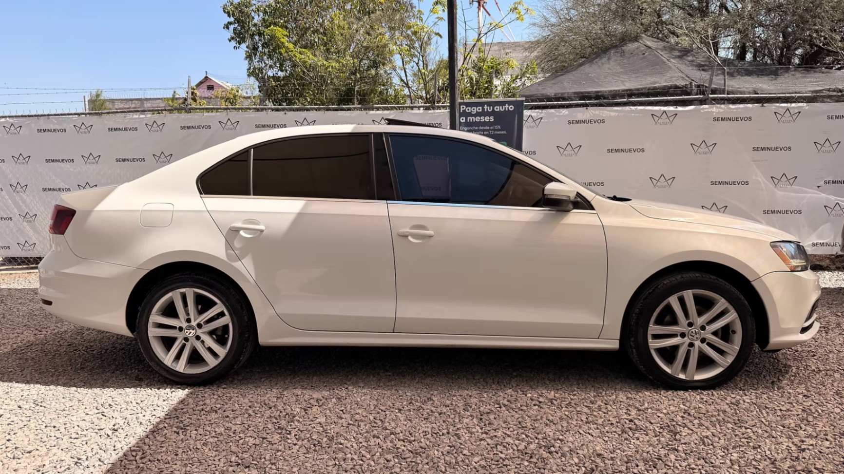 2018 Volkswagen Jetta Sportline At miniatura 4