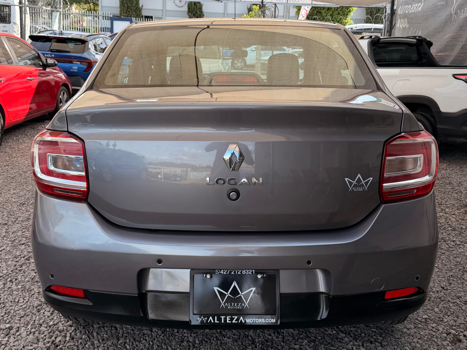 2023 Renault Logan Intens Aut miniatura 5