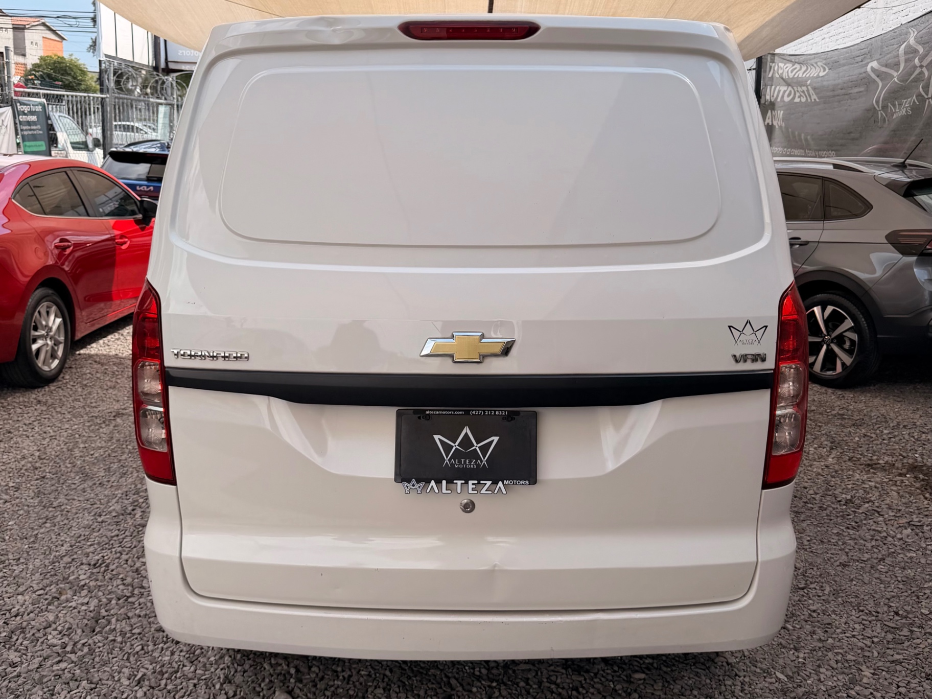 2024 Chevrolet Tornado Van APARTADO miniatura 5