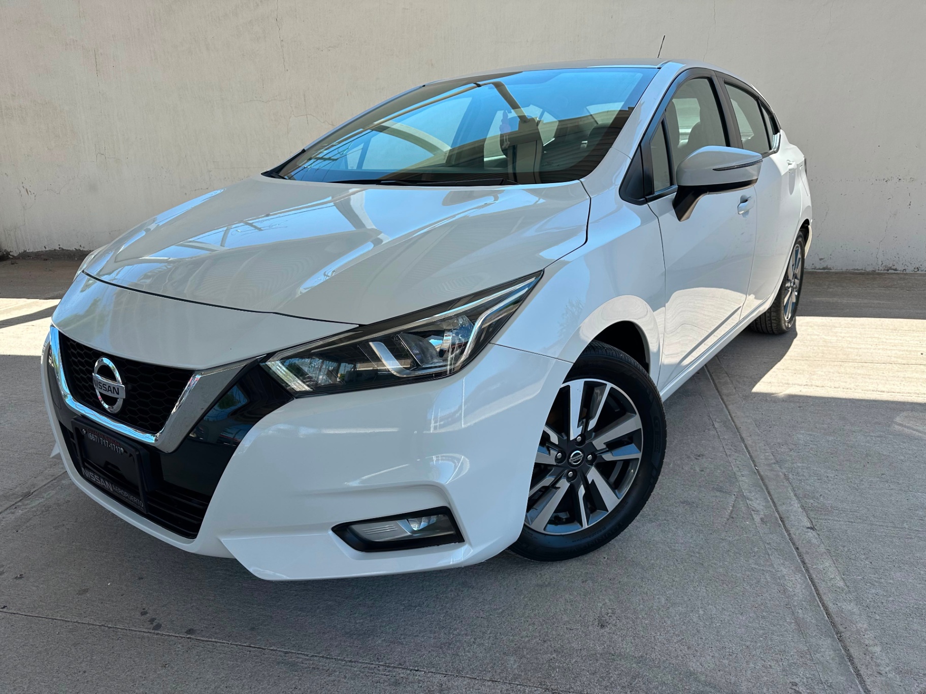 Nissan VERSA ADVANCE 2020 seminuevo en Culiacán — $230,000 — foto 1
