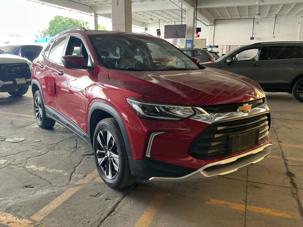 Chevrolet Tracker Premier 2023 seminuevo en Toluca — $320,000 — foto 1