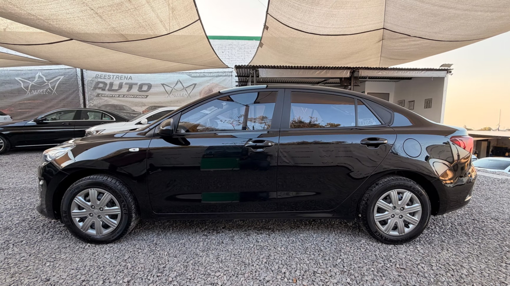 2022 Kia Rio Sedán L Mt miniatura 8