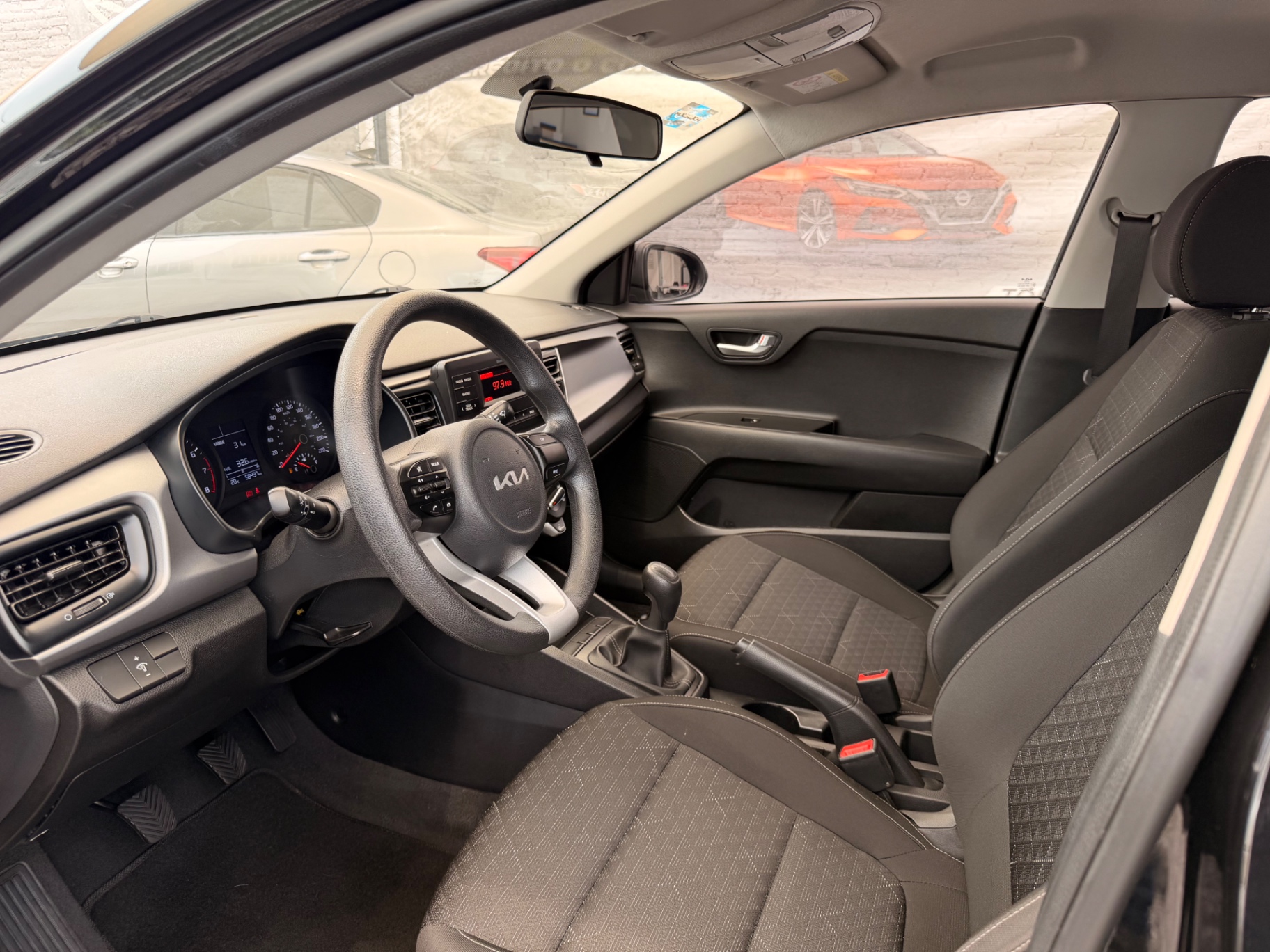 2022 Kia Rio Sedán L Mt miniatura 6