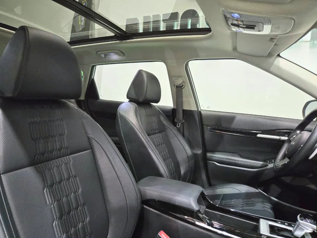 KIA Seltos SXL 2024 thumbnail 11