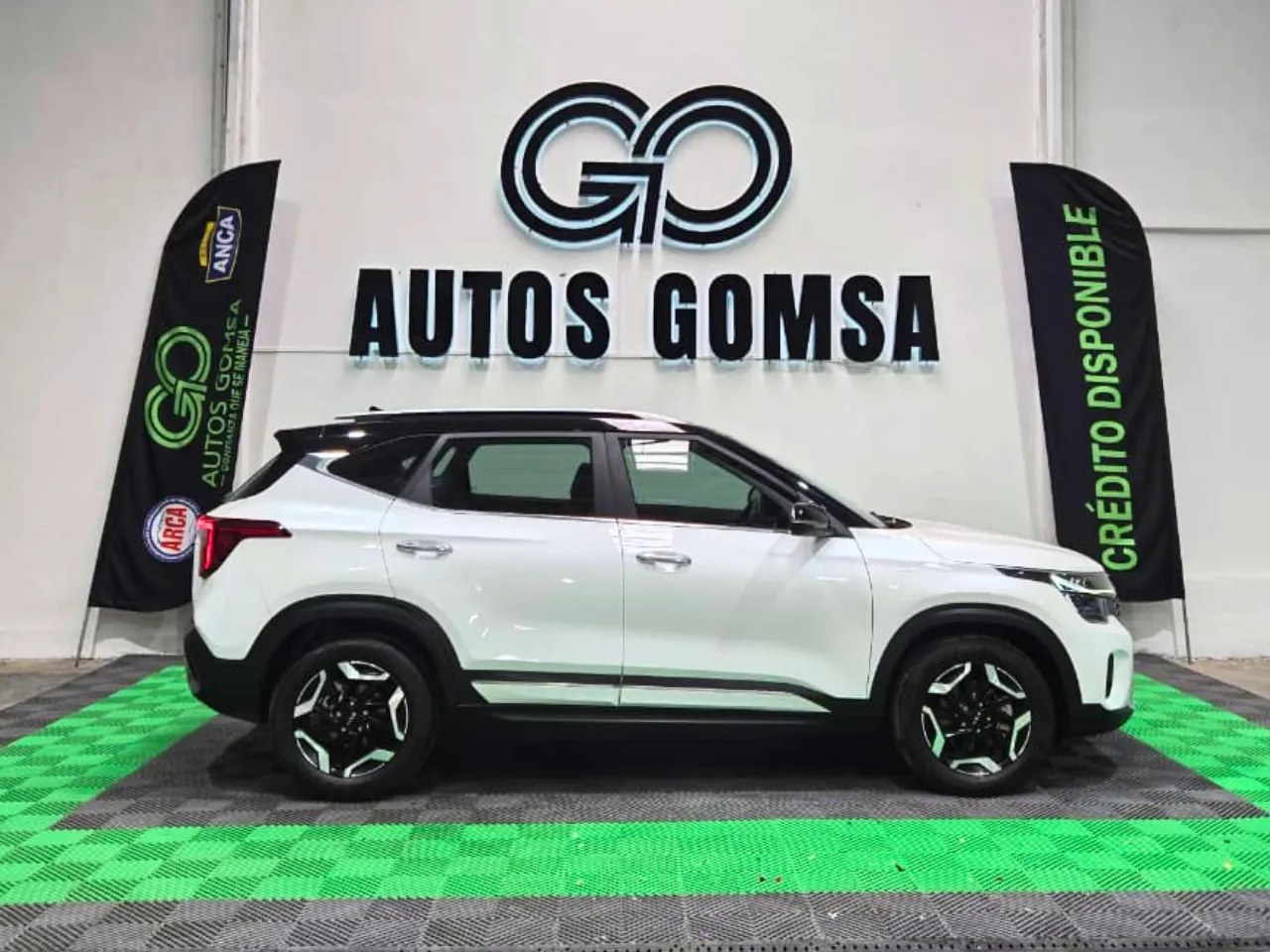 KIA Seltos SXL 2024 thumbnail 3