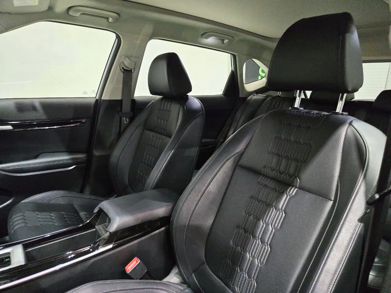 KIA Seltos SXL 2024 thumbnail 4