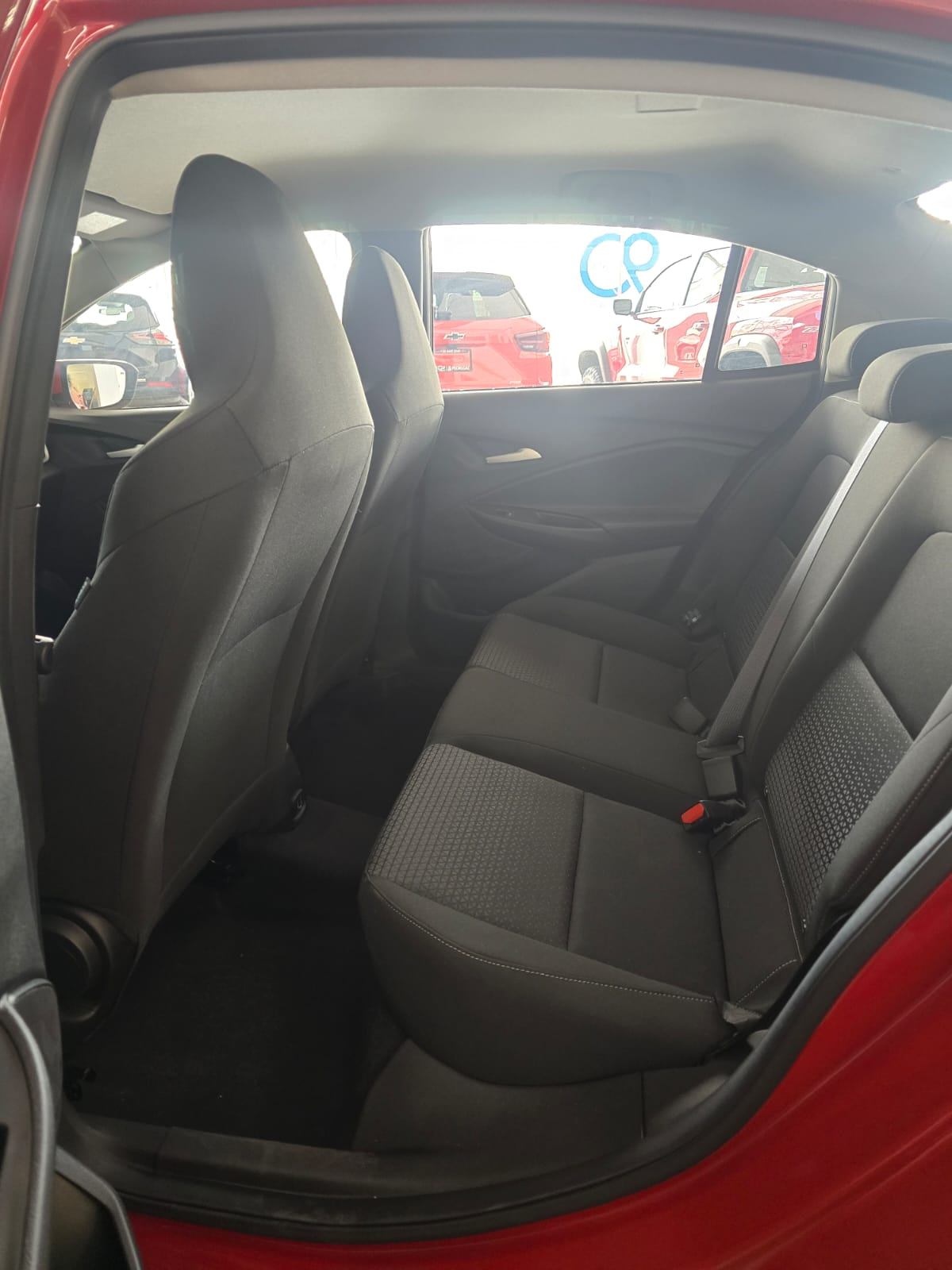 Chevrolet Onix LS 2026 7