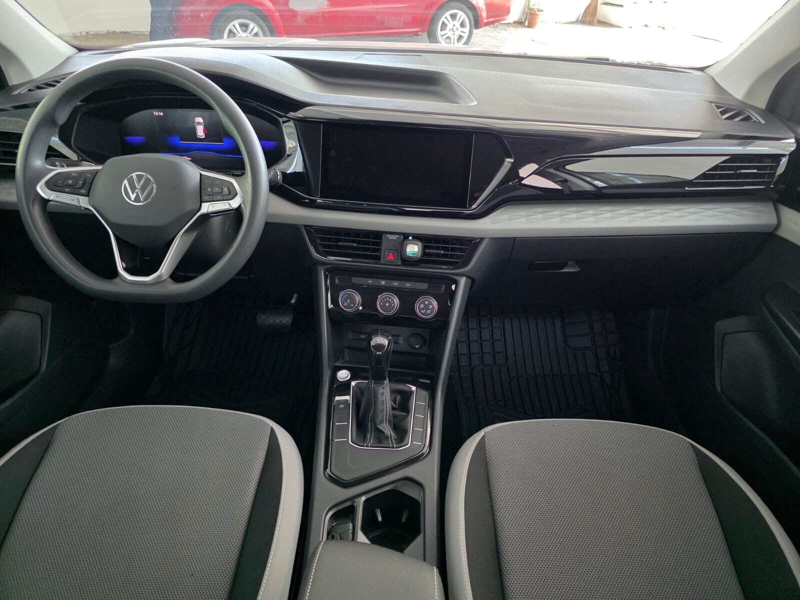 2023 Volkswagen Taos Trendline thumbnail 6