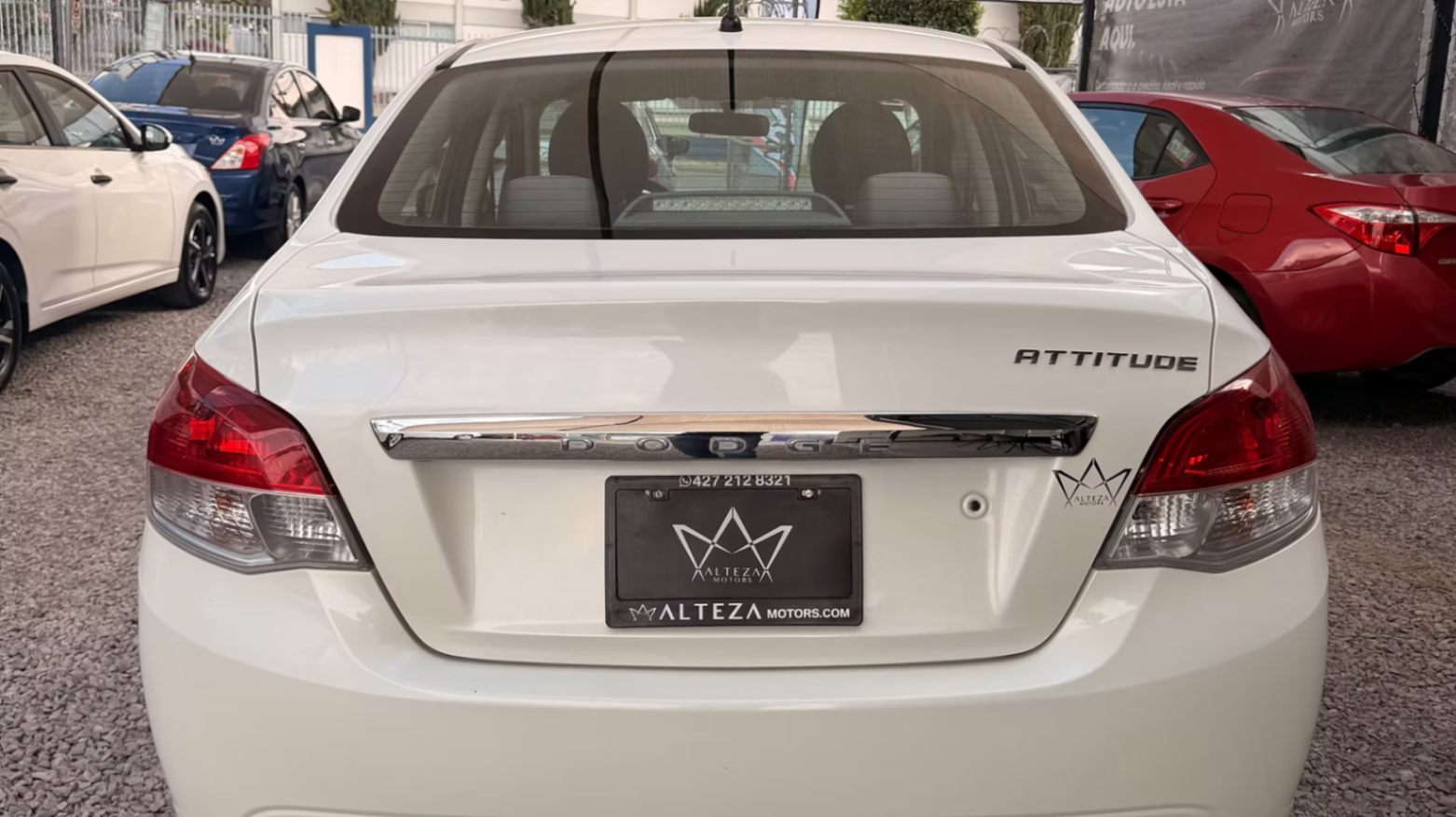 2017 Dodge Attitude SE At miniatura 6