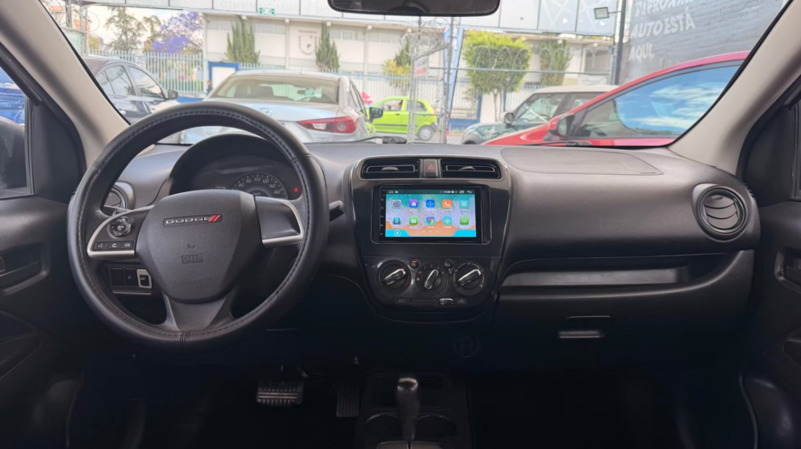 2017 Dodge Attitude SE At miniatura 10