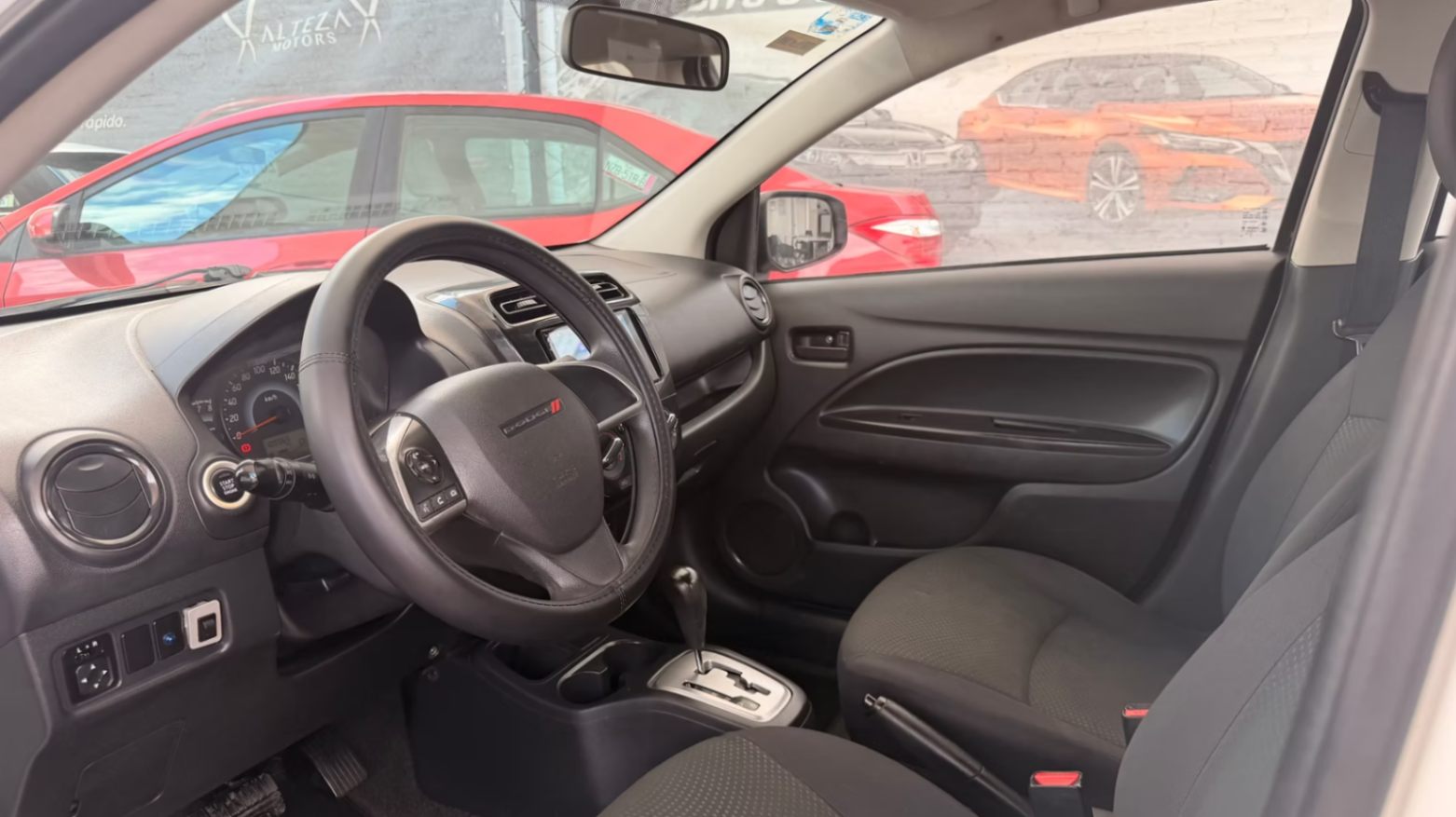 2017 Dodge Attitude SE At miniatura 9