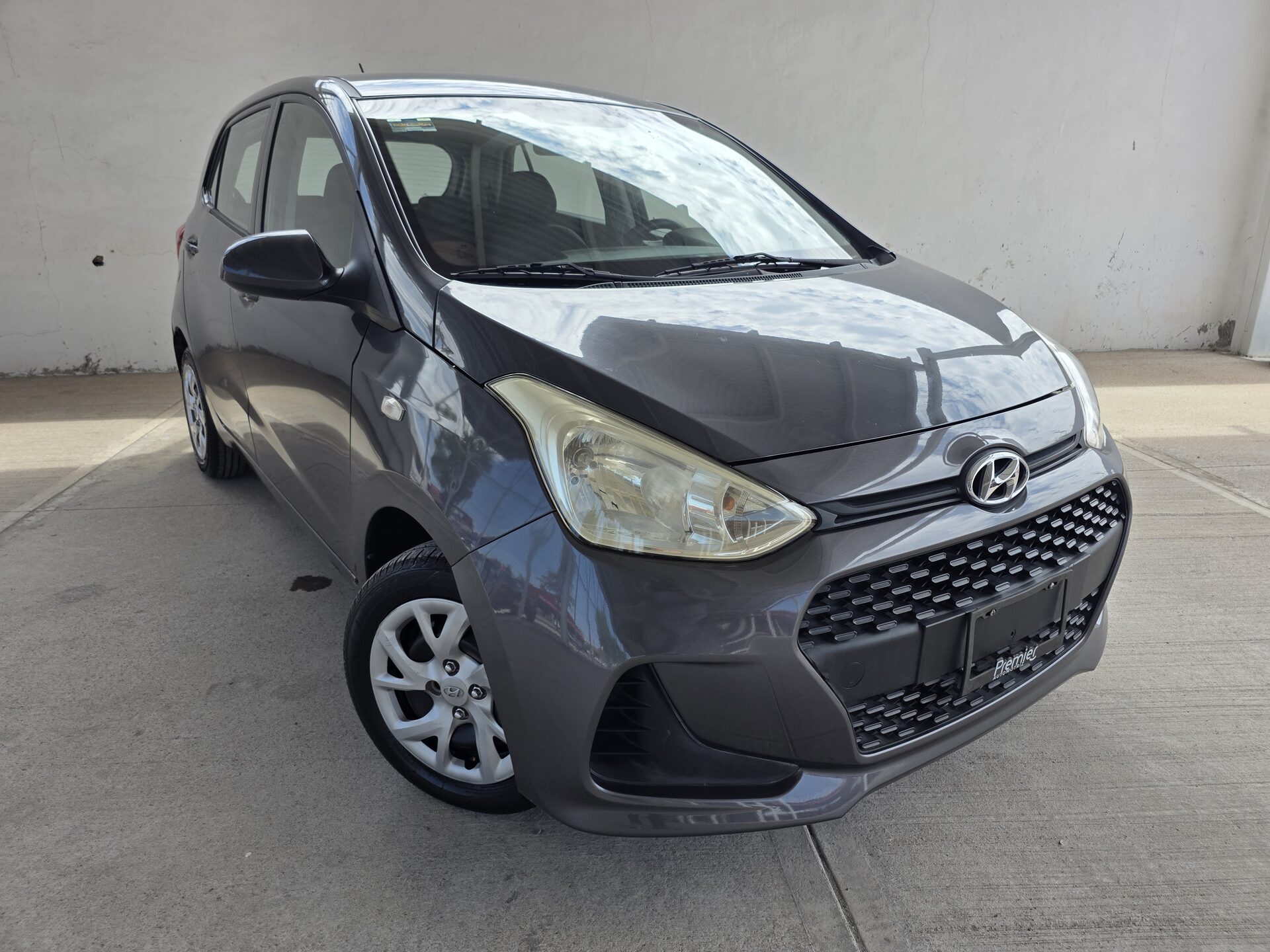 2020 Hyundai Grand i10 GL Mid thumbnail 2