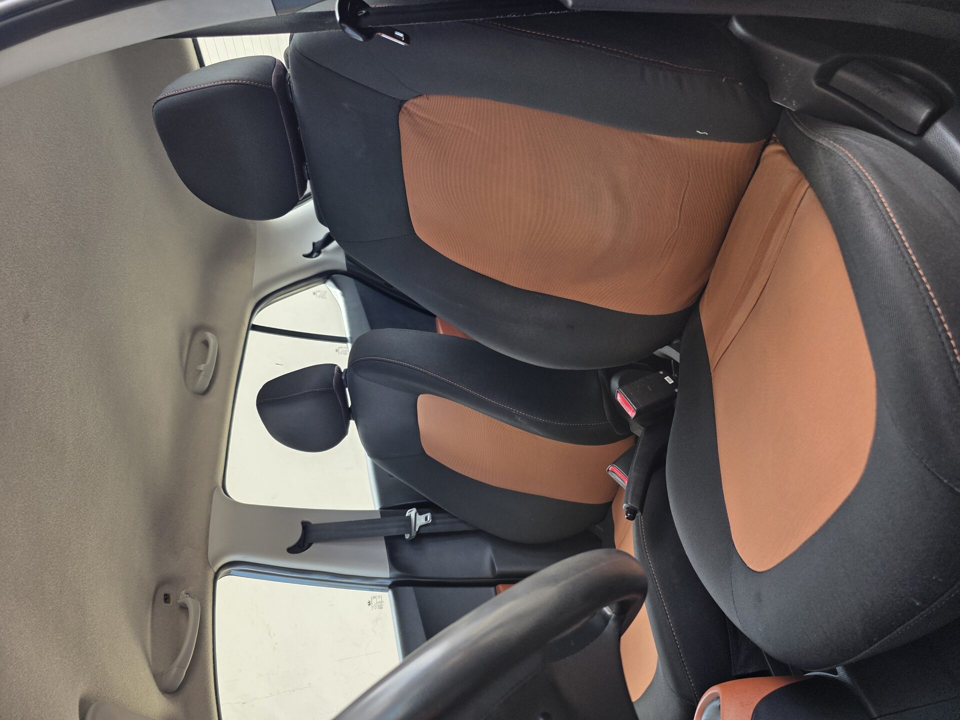 2020 Hyundai Grand i10 GL Mid thumbnail 4