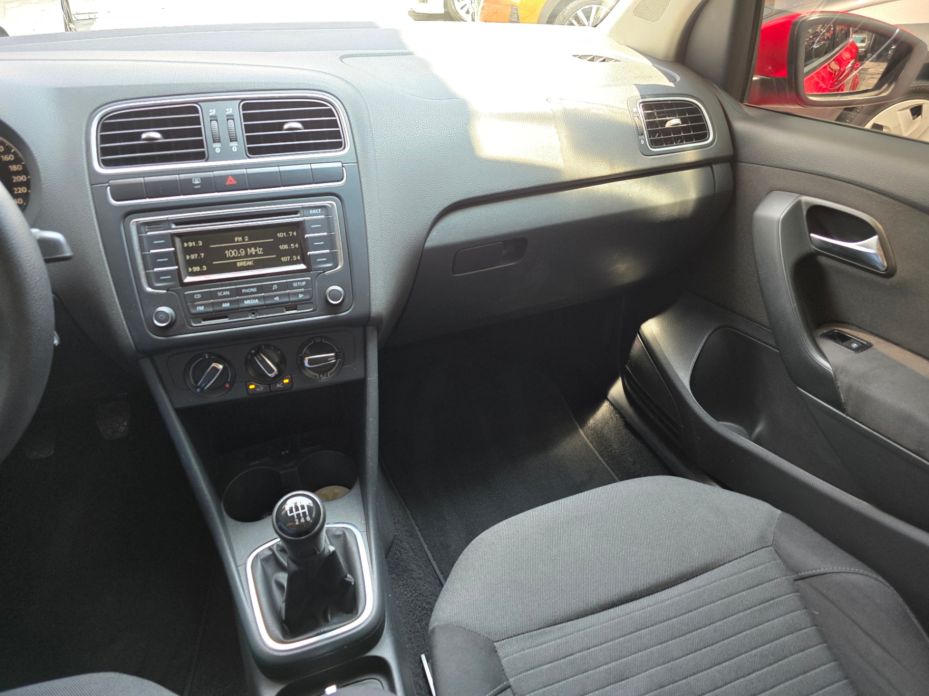 Volkswagen Polo - imagen 8