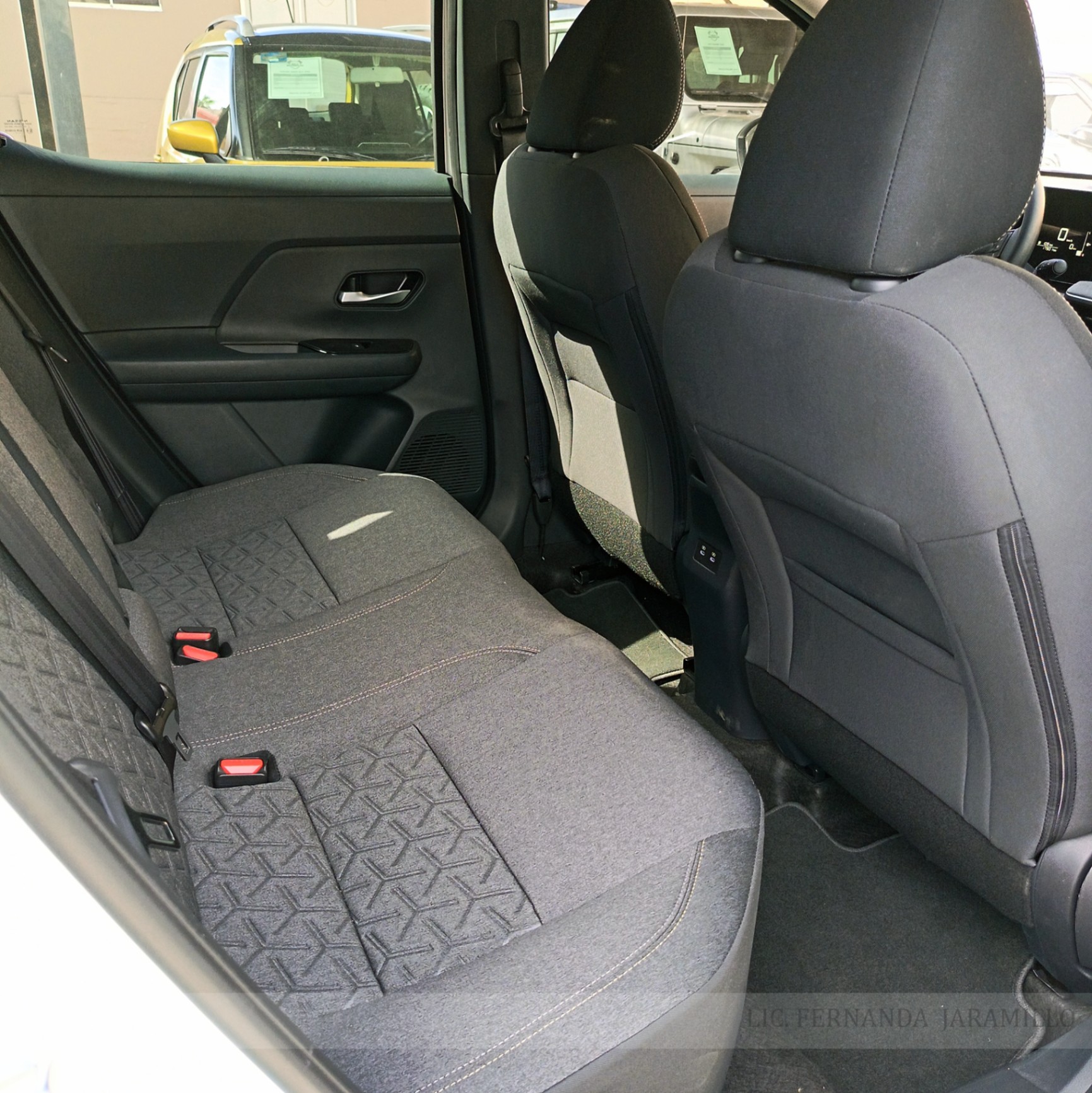 2025 Nissan KICKS ADVANCE foto 7
