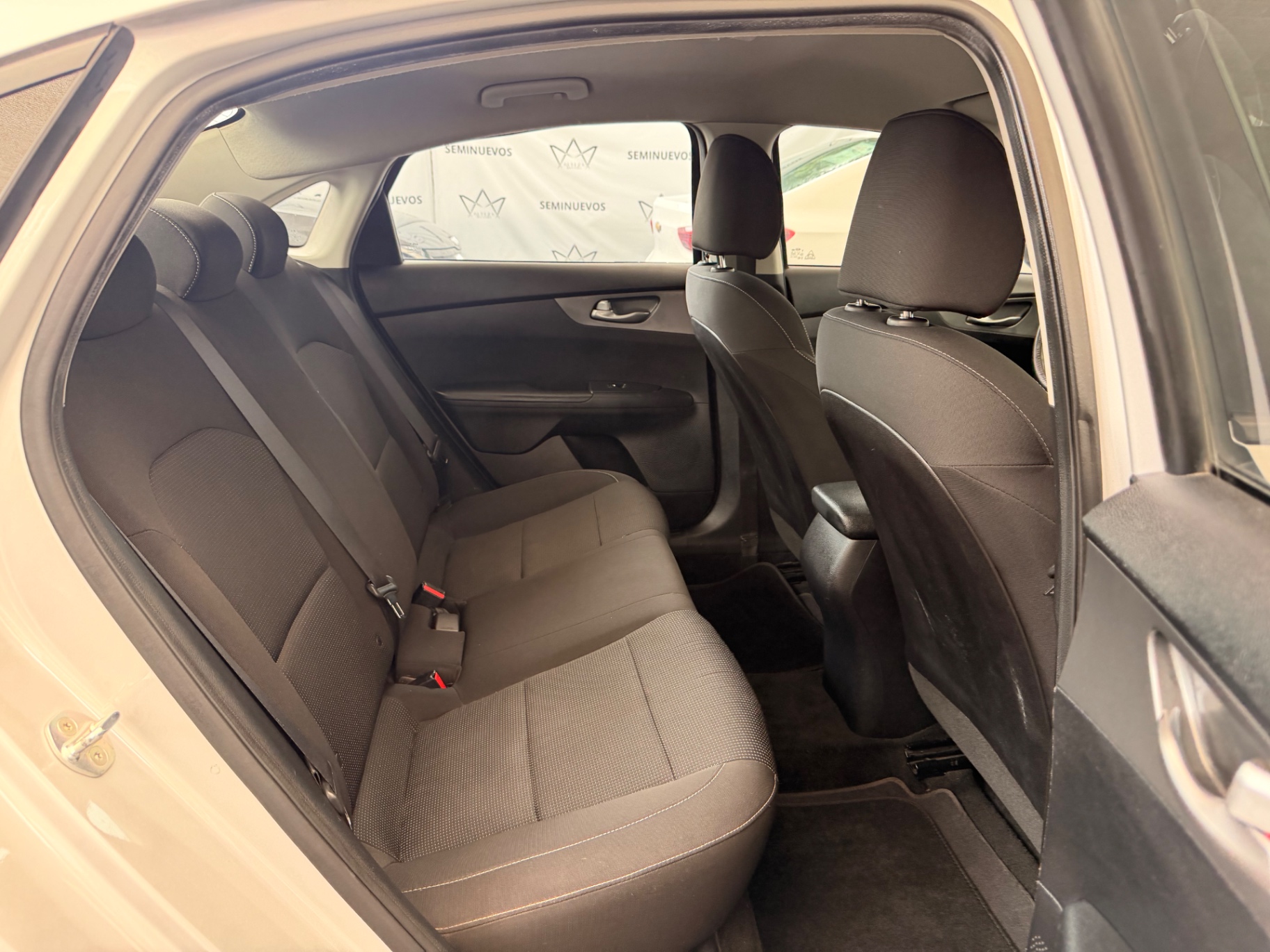 2019 Kia Forte L Mt miniatura 9