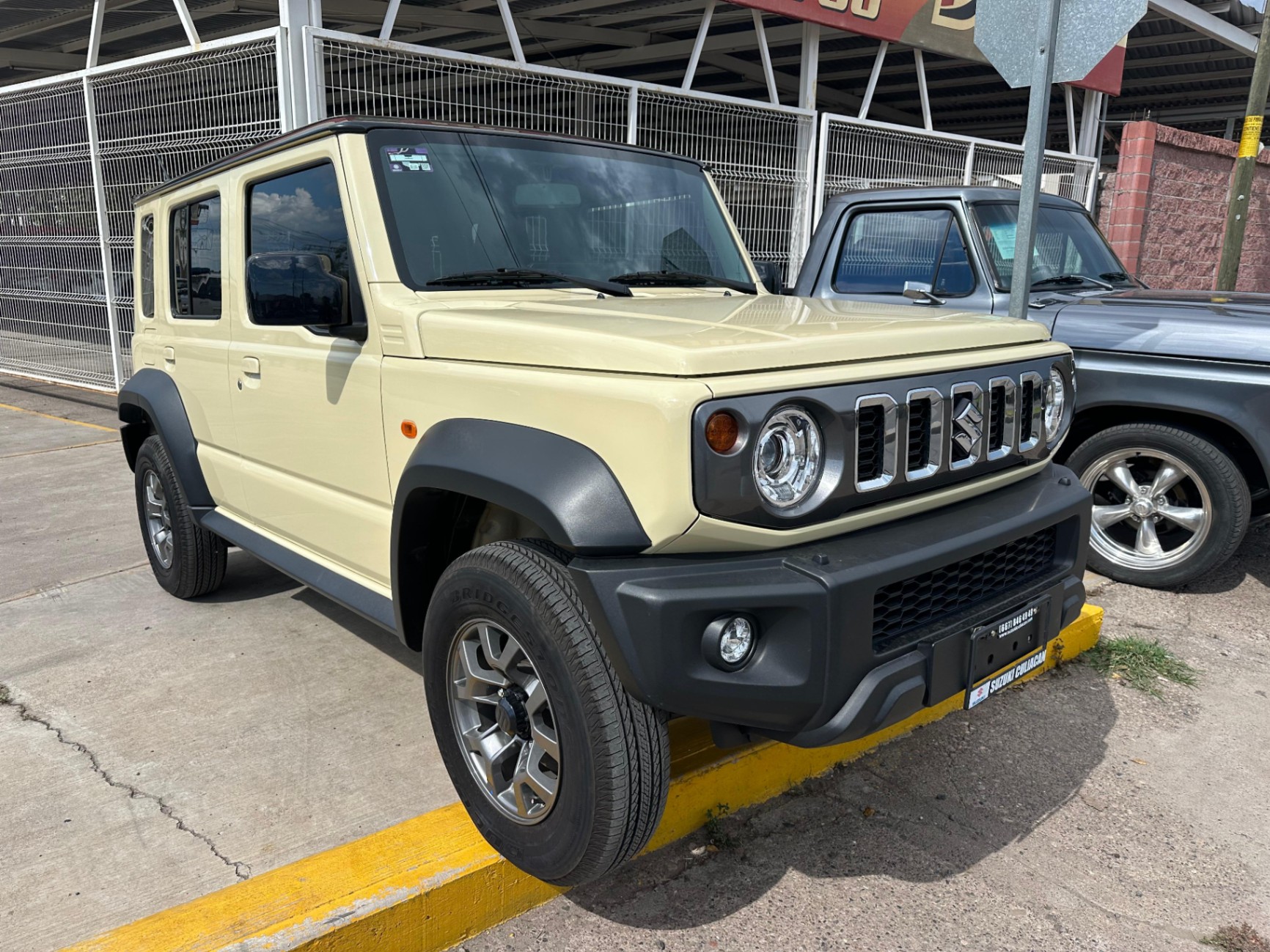 2025 Suzuki JIMNY  thumbnail 2