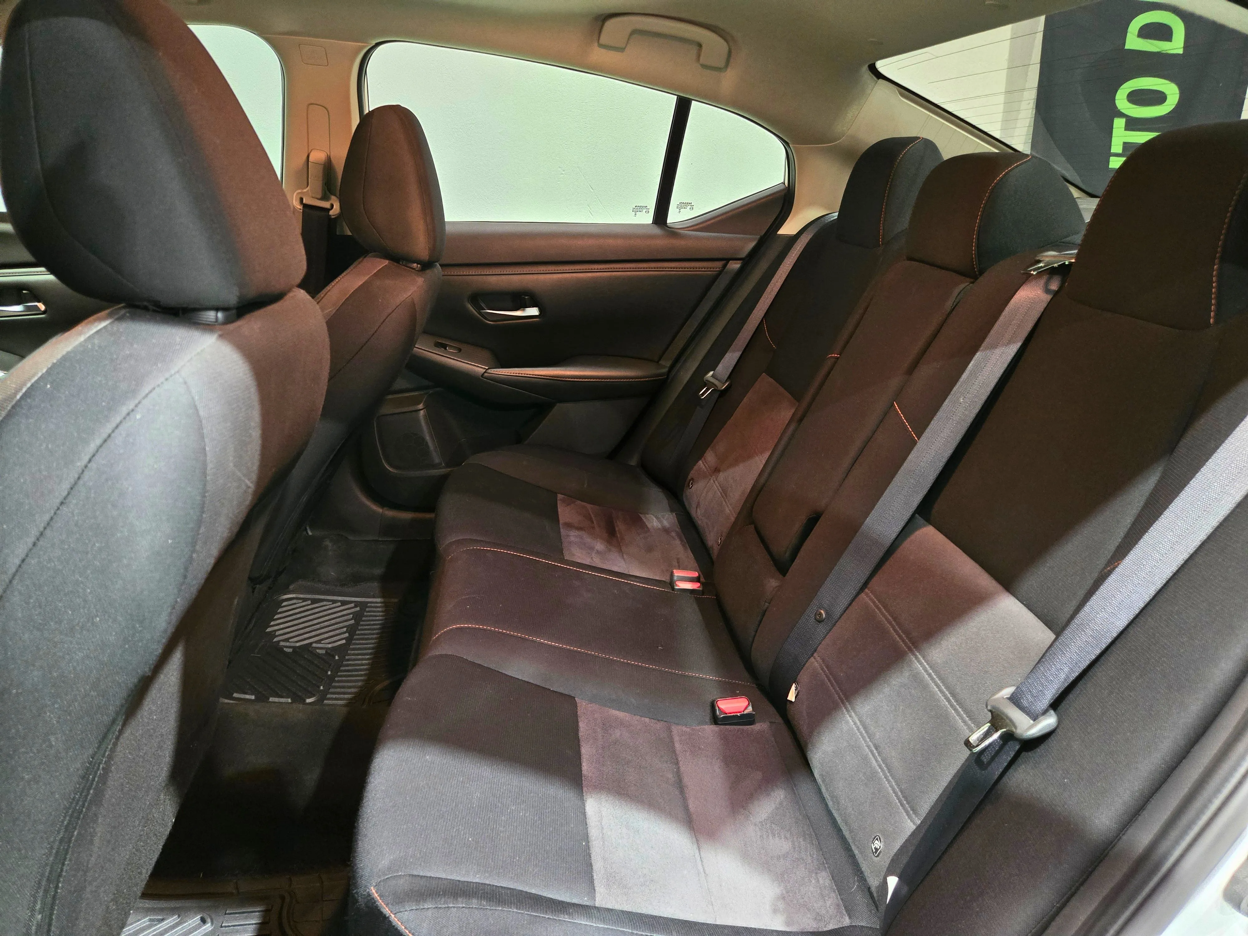 Nissan Sentra SR Bitono 2023 thumbnail 4