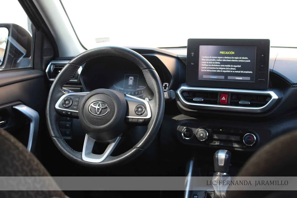 2023 Toyota Raize foto 8