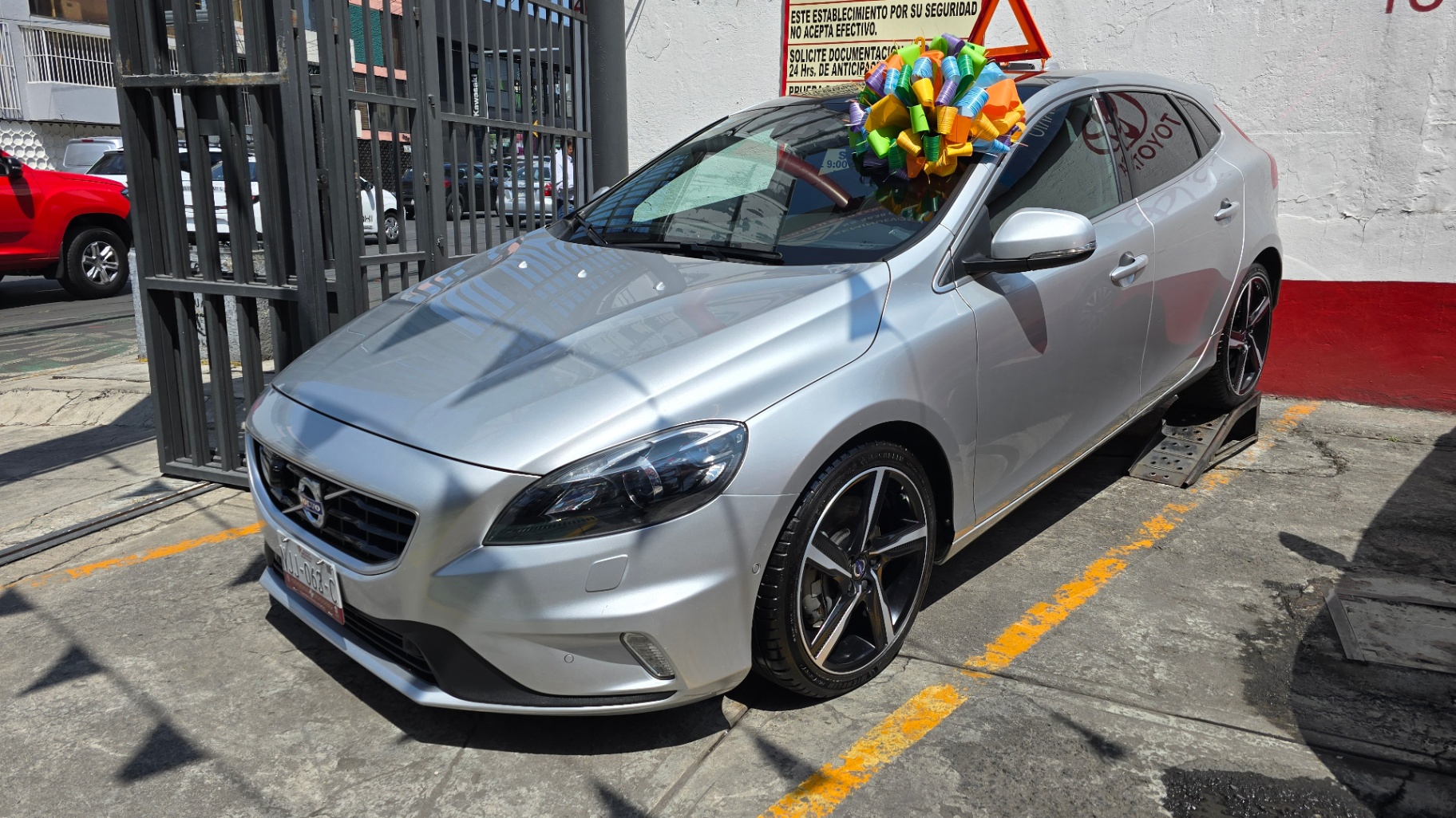 Volvo V40 T5 Design 2016 - Plata