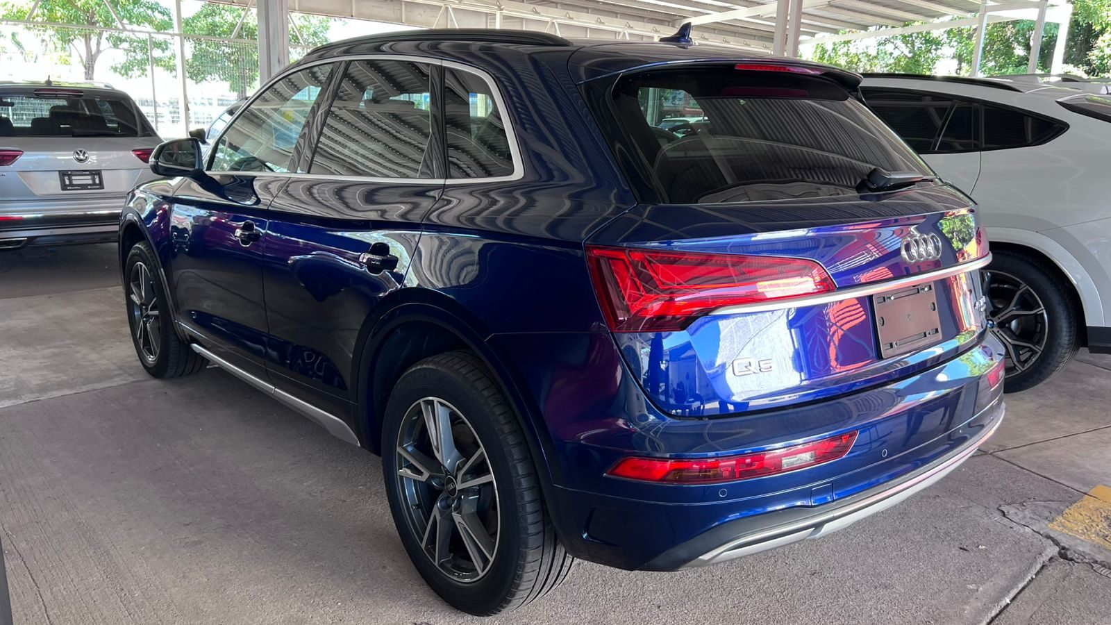 2021 Audi Q5 Elite 45 TFSI thumbnail 5