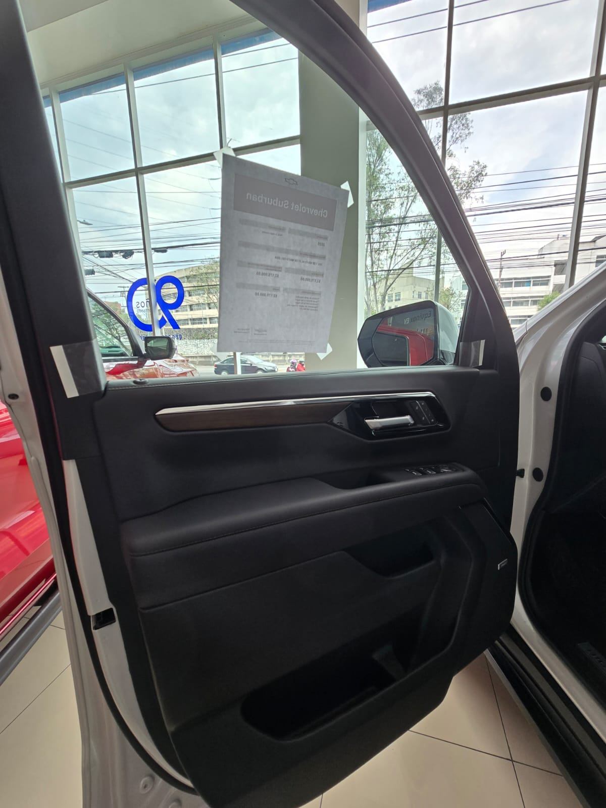 Chevrolet Suburban High Contry 2025 9