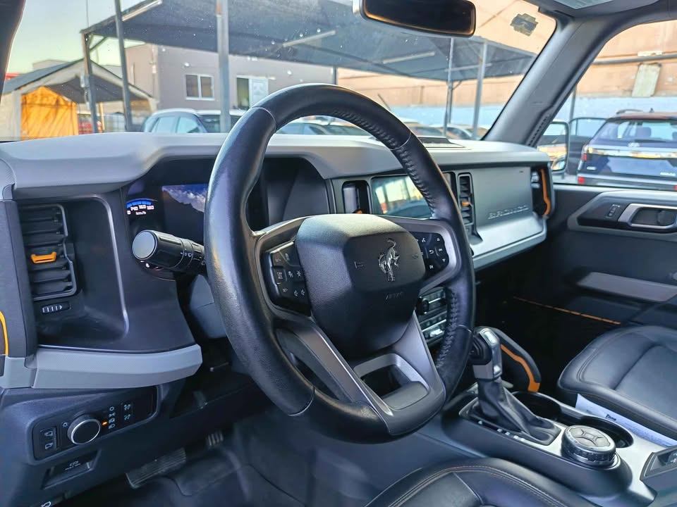 2022 Ford Bronco foto 8