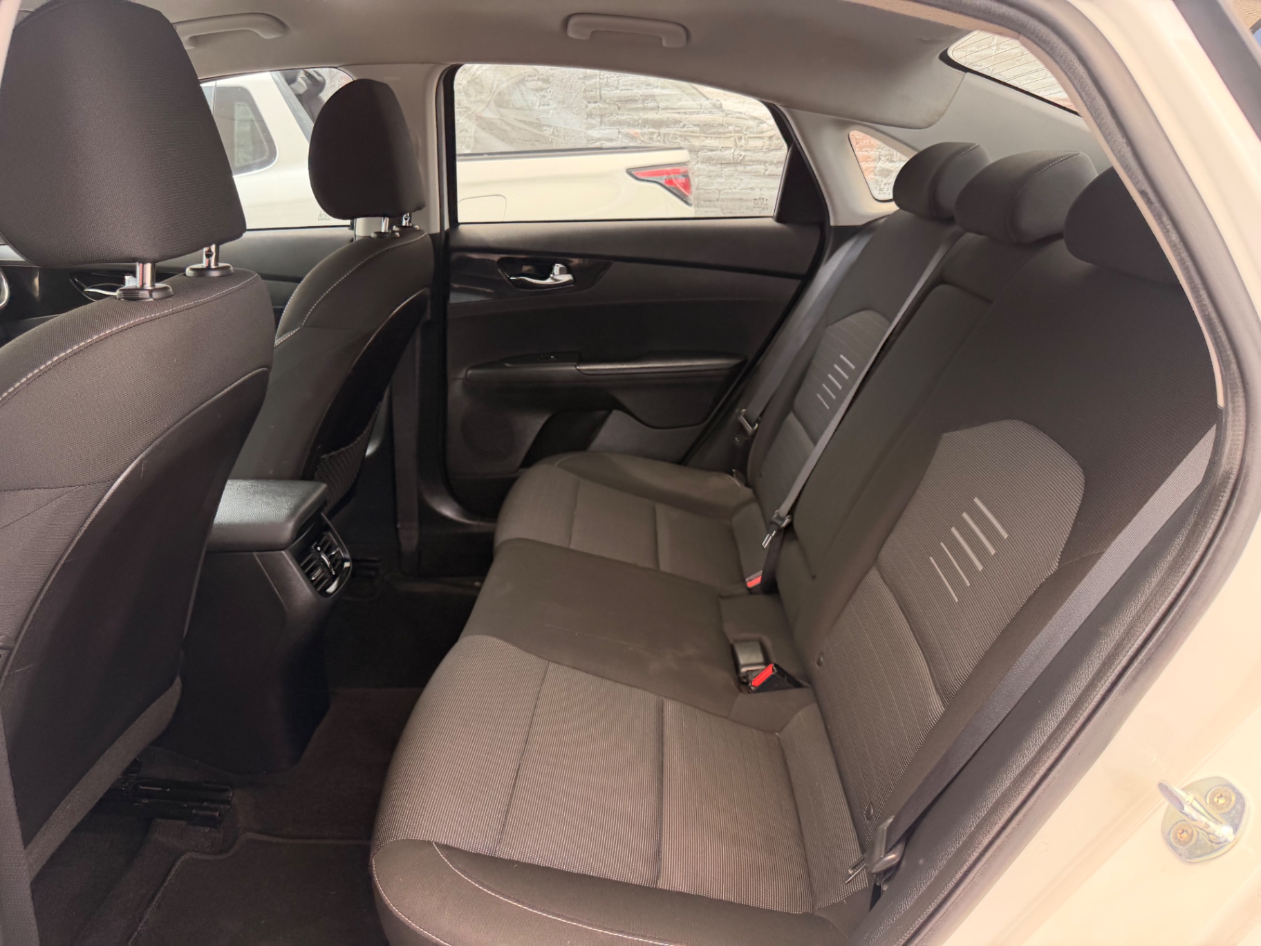 2021 Kia Forte Sedán Ex Aut miniatura 10