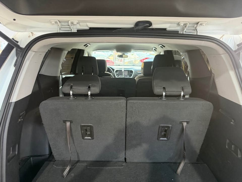 GMC Acadia 2018 thumbnail 9