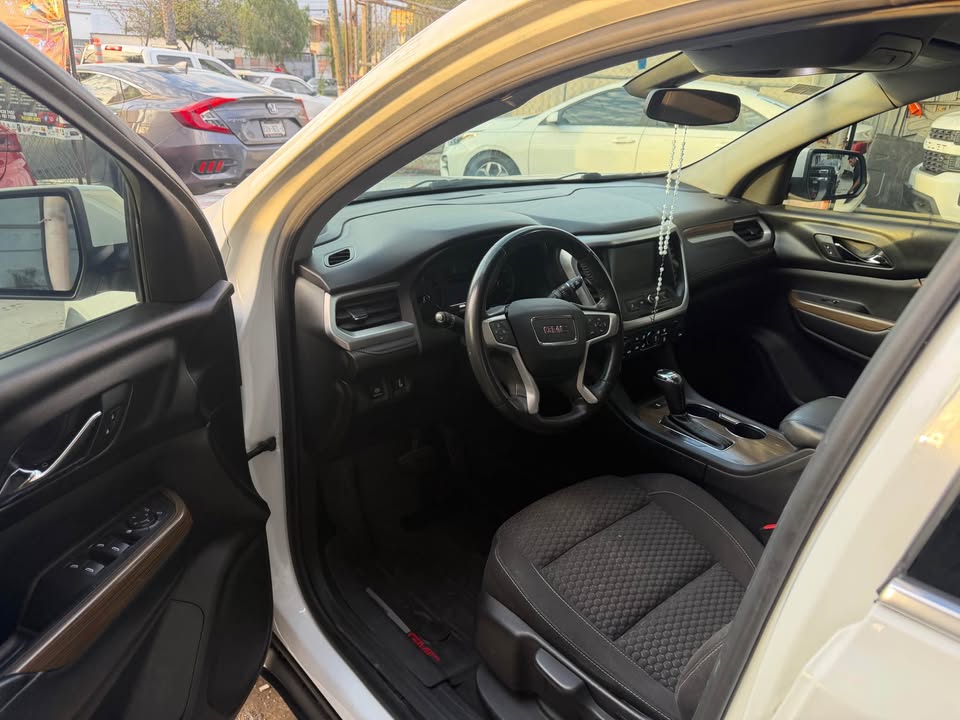 GMC Acadia 2018 thumbnail 10
